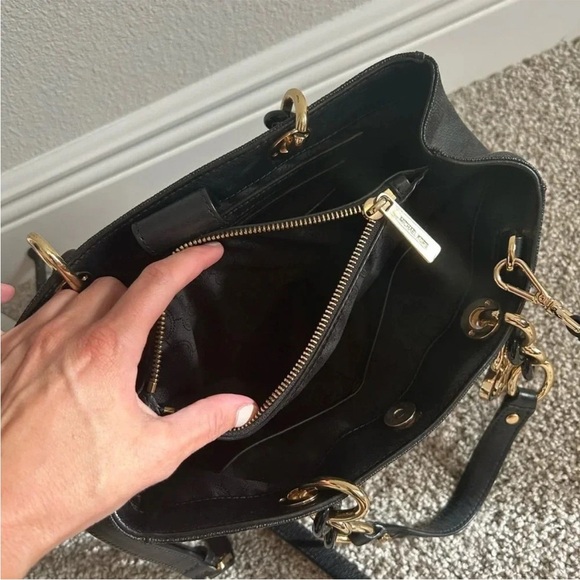 Michael Kors Black and Gold Tote with Signature Monogram Cynthia - Picture 9 of 13